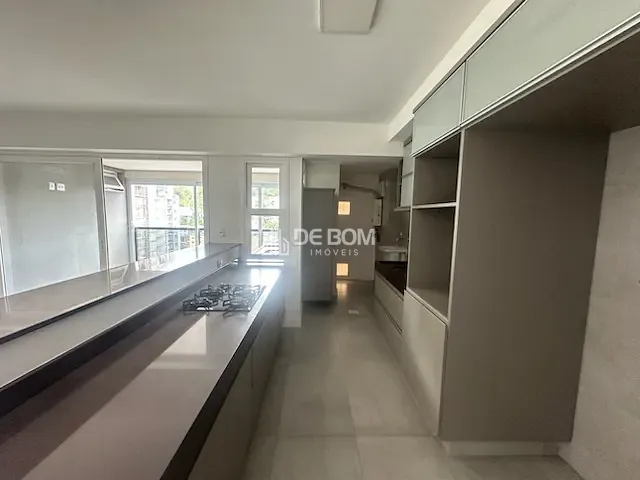 Apartamento com 240m² 3 quartos e 4 banheiros, à venda, no bairro Centro em Poços de Caldas