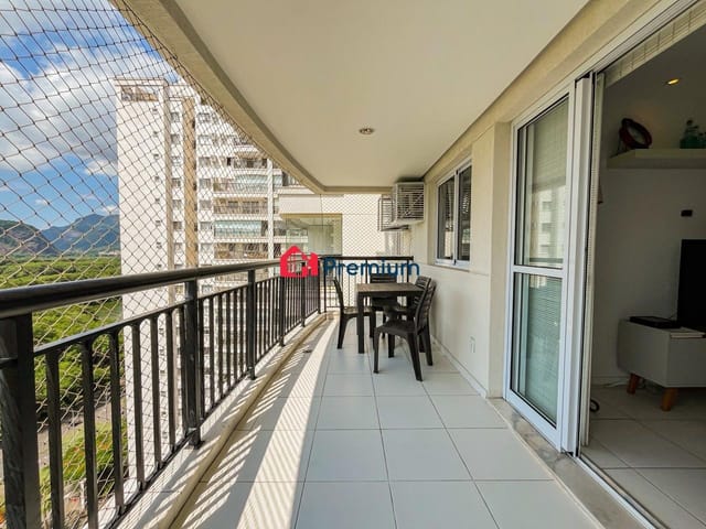 Apartamento 2 quartos e 2 banheiros, à venda, no bairro Barra da Tijuca em Rio de Janeiro