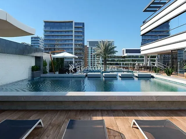 Apartamento 4 quartos e 1 banheiro, à venda, no bairro Meia Praia em Itapema