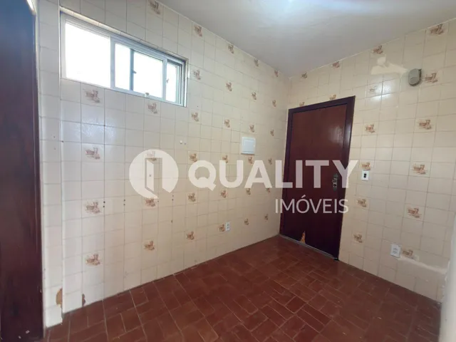 Apartamento 3 quartos e 2 banheiros, para alugar, no bairro Bela Vista em Fortaleza