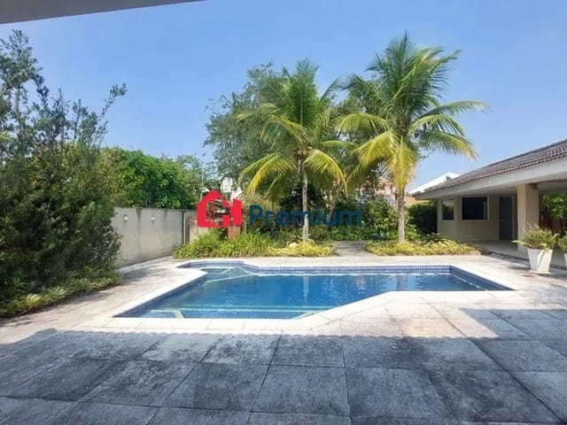 Casa 4 quartos e 7 banheiros, à venda, no bairro Barra da Tijuca em Rio de Janeiro