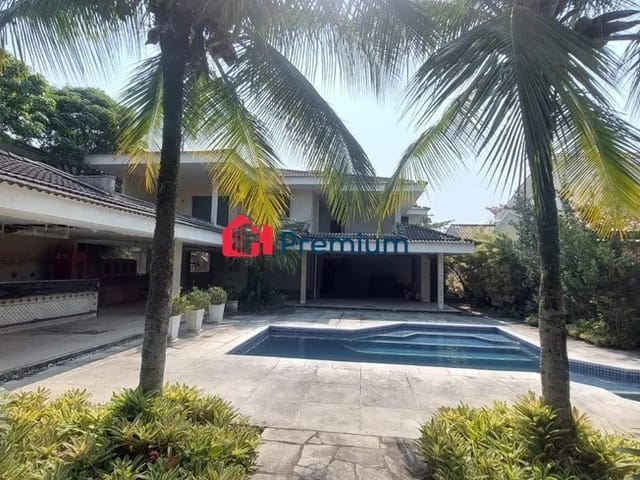Casa 4 quartos e 7 banheiros, à venda, no bairro Barra da Tijuca em Rio de Janeiro