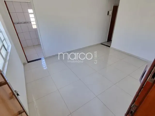 Apartamento 2 quartos e 1 banheiro, para alugar, no bairro Jardim América em Goiânia