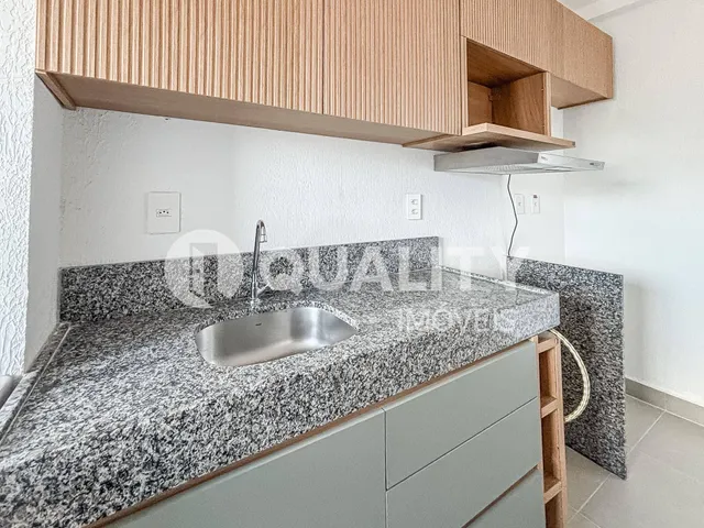 Apartamento 2 quartos e 2 banheiros, para alugar, no bairro Presidente Kennedy em Fortaleza