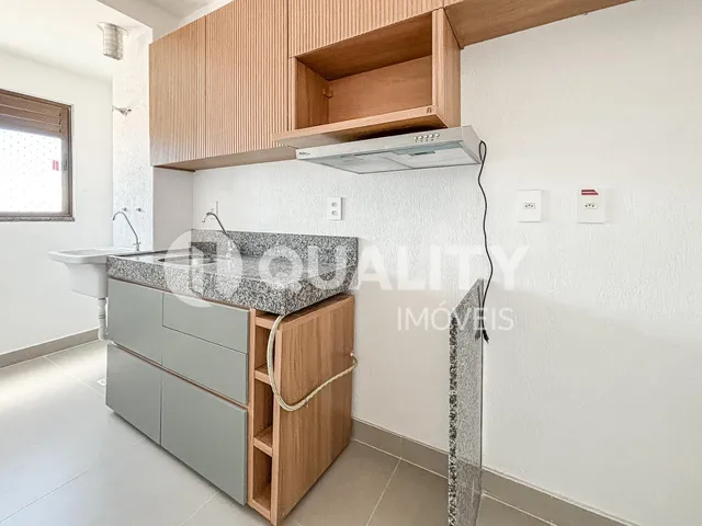Apartamento 2 quartos e 2 banheiros, para alugar, no bairro Presidente Kennedy em Fortaleza