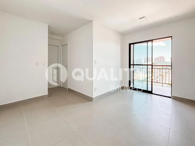 Apartamento 2 quartos e 2 banheiros, para alugar, no bairro Presidente Kennedy em Fortaleza