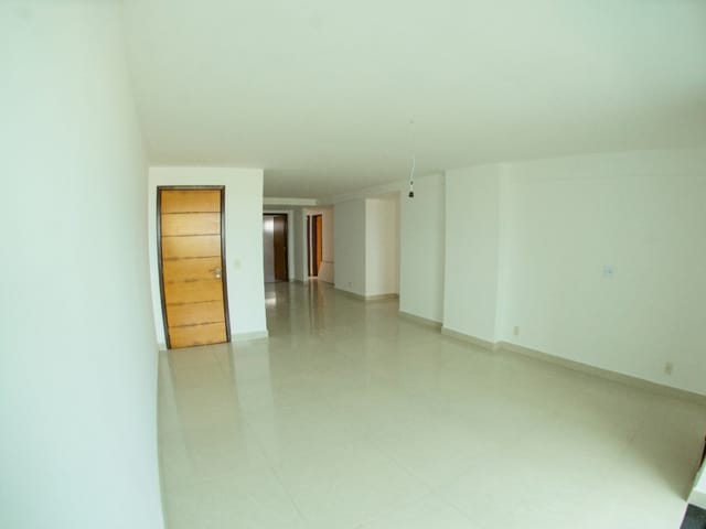 Apartamento com 158m² 4 quartos e 5 banheiros, à venda, no bairro Manaíra em João Pessoa