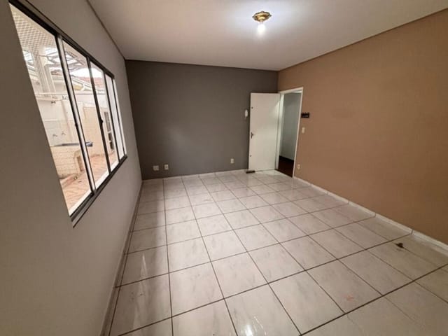 Apartamento 2 quartos e 1 banheiro, para alugar, no bairro Parque das Nações em Santo André