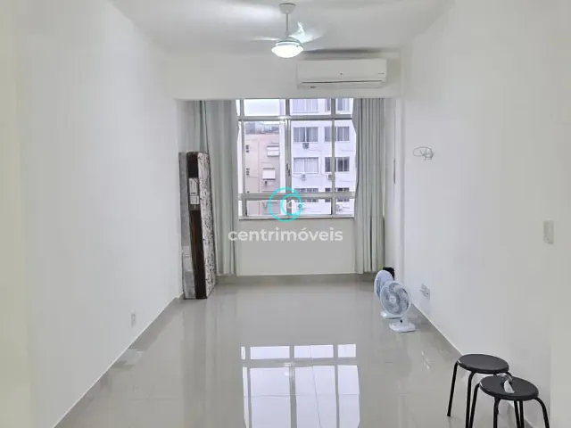 Apartamento com 38m² 1 quarto e 1 banheiro, para alugar, no bairro Copacabana em Rio de Janeiro