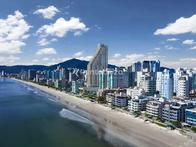 Apartamento 4 quartos e 5 banheiros, à venda, no bairro Meia Praia em Itapema