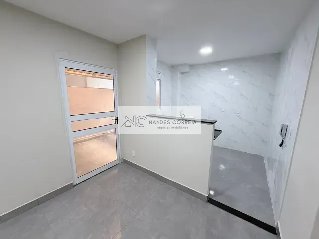 Apartamento 2 quartos e 1 banheiro, à venda, no bairro Cidade Industrial 2 em Londrina