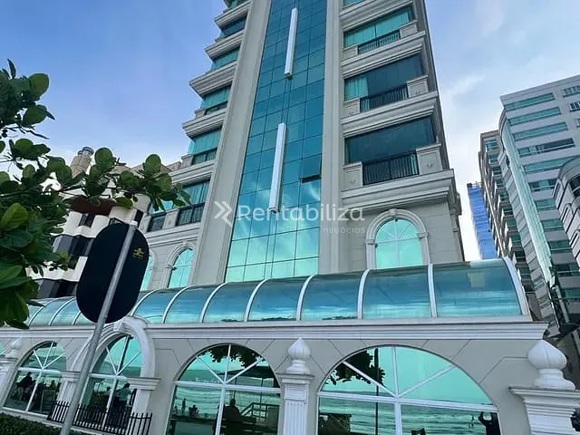 Apartamento 4 quartos e 5 banheiros, à venda, no bairro Meia Praia em Itapema