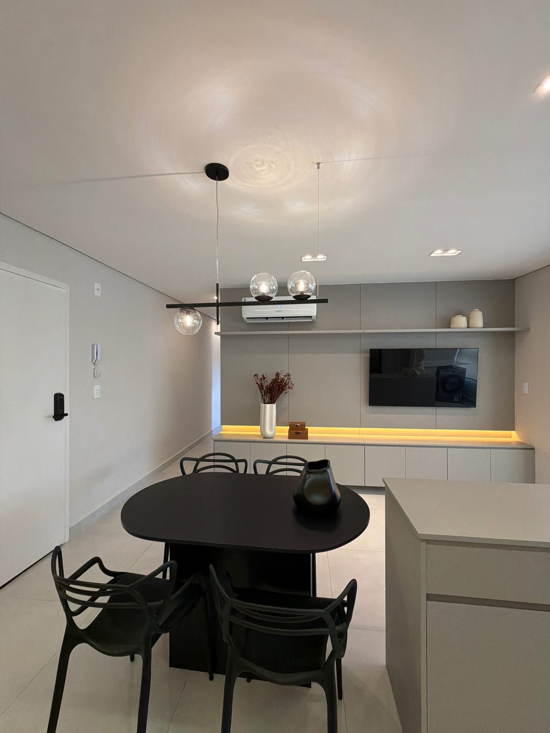 Apartamento, 2 quartos, 70 m² - Foto 1