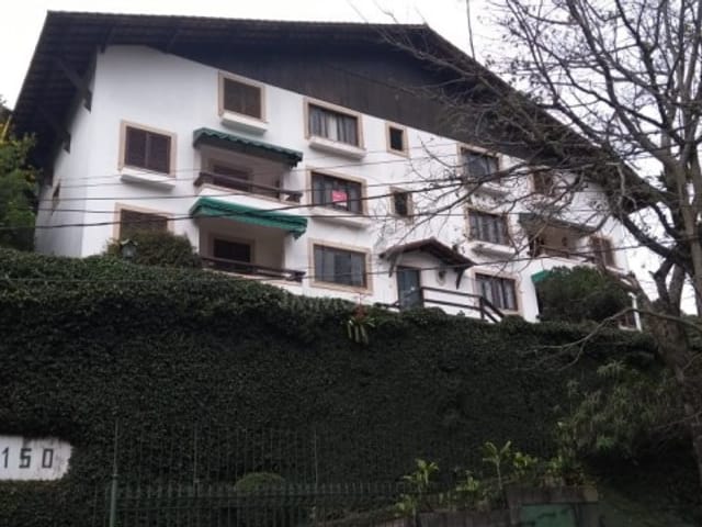 Apartamento à venda, no bairro Quitandinha em Petrópolis