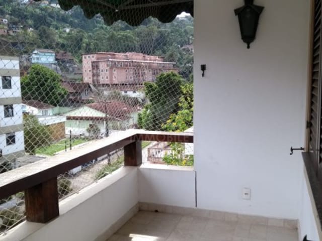 Apartamento à venda, no bairro Quitandinha em Petrópolis