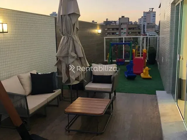 Apartamento com 218m² 4 quartos e 5 banheiros, à venda, no bairro Meia Praia em Itapema