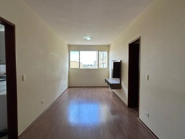 Apartamento com 98m² 3 quartos e 2 banheiros, à venda ou para alugar, no bairro Jardim Higienópolis em Londrina