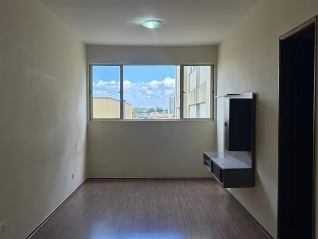 Apartamento com 98m² 3 quartos e 2 banheiros, à venda ou para alugar, no bairro Jardim Higienópolis em Londrina