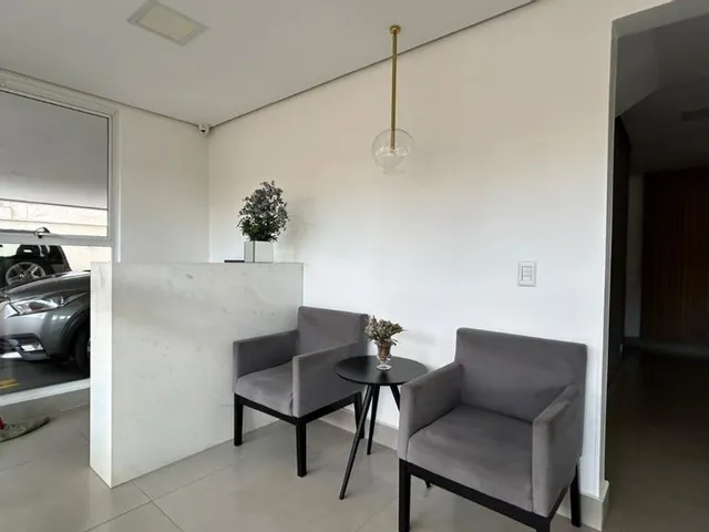 Apartamento com 98m² 3 quartos e 2 banheiros, à venda ou para alugar, no bairro Jardim Higienópolis em Londrina