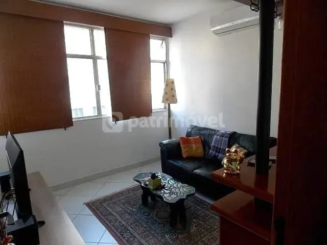 Apartamento com 100m² 3 quartos e 2 banheiros, à venda, no bairro Copacabana em Rio de Janeiro