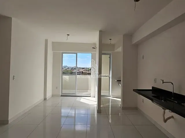 Apartamento 2 quartos e 1 banheiro, à venda, no bairro Morada do Ouro em Cuiabá
