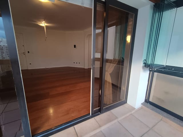 Apartamento com 155m² 3 quartos e 3 banheiros, à venda, no bairro Vila Hamburguesa em São Paulo