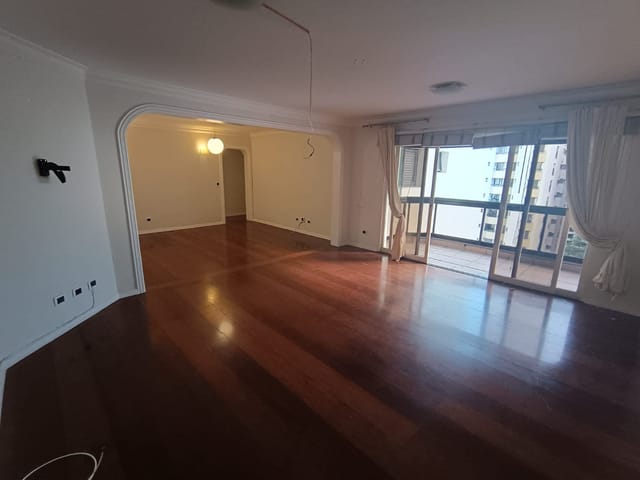 Apartamento com 155m² 3 quartos e 3 banheiros, à venda, no bairro Vila Hamburguesa em São Paulo