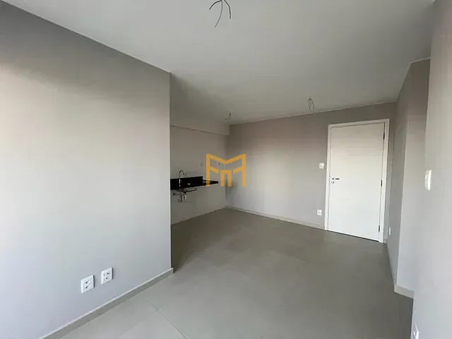 Apartamento 2 quartos e 2 banheiros, à venda ou para alugar, no bairro Batista Campos em Belém