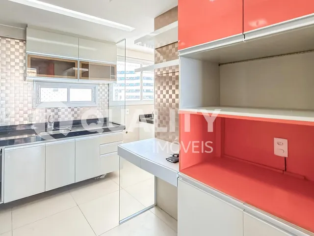 Apartamento com 127m² 3 quartos e 4 banheiros, à venda, no bairro Meireles em Fortaleza
