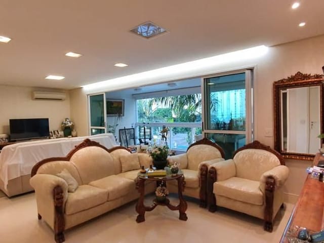Apartamento com 188m² 3 quartos e 3 banheiros, à venda, no bairro Centro em Londrina