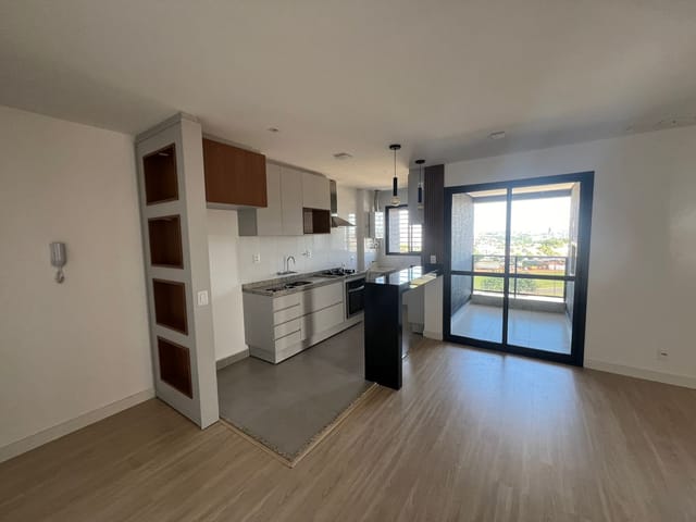 Apartamento 2 quartos e 2 banheiros, à venda, no bairro Tiradentes em Campo Grande