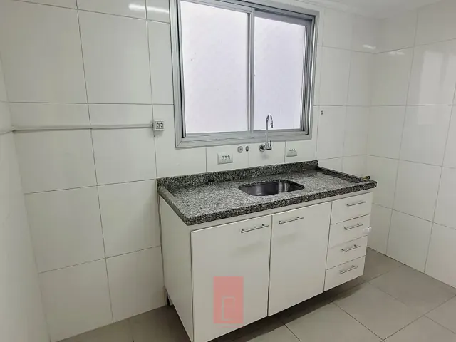 Apartamento 2 quartos e 1 banheiro, para alugar, no bairro Jardim das Laranjeiras em São Paulo