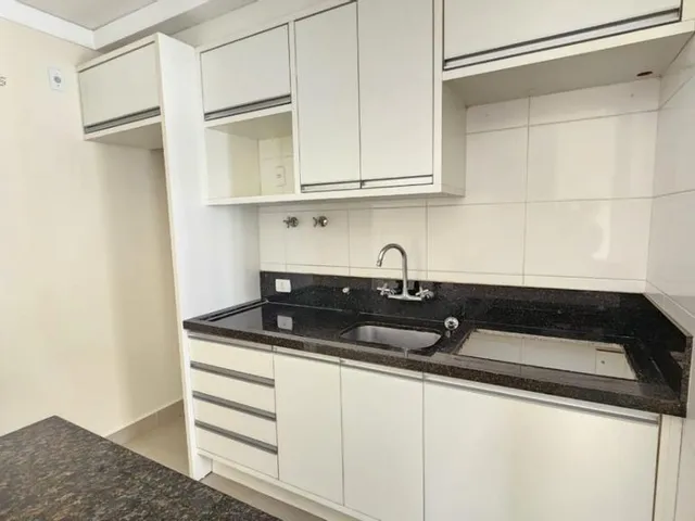 Apartamento com 64m² 2 quartos e 2 banheiros, para alugar, no bairro Vila Larsen 1 em Londrina