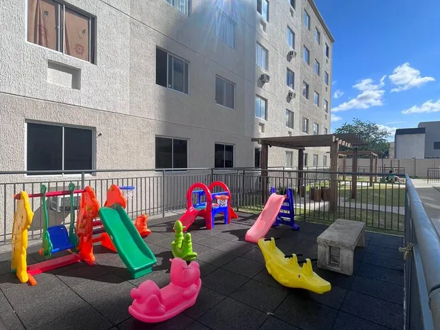 Apartamento 2 quartos e 1 banheiro, à venda, no bairro Guaratiba em Rio de Janeiro