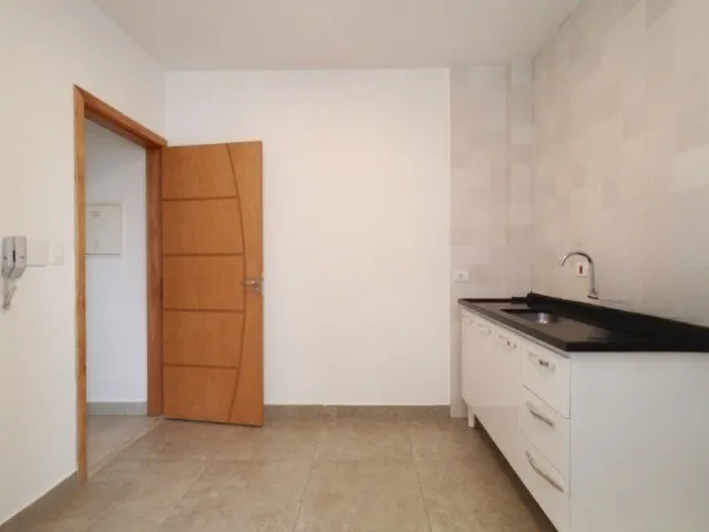 Apartamento 2 quartos e 2 banheiros, à venda ou para alugar, no bairro Jardim Bela Vista em Santo André