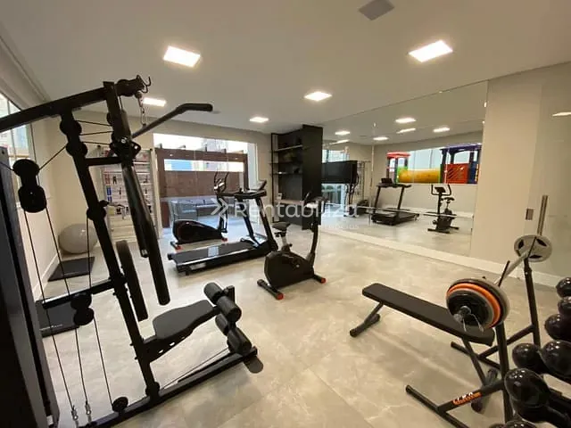 Apartamento 4 quartos e 1 banheiro, à venda, no bairro Meia Praia em Itapema