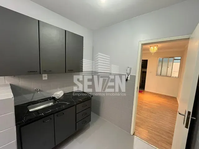 Apartamento com 55m² 2 quartos e 1 banheiro, à venda ou para alugar, no bairro Vila Cardia em Bauru