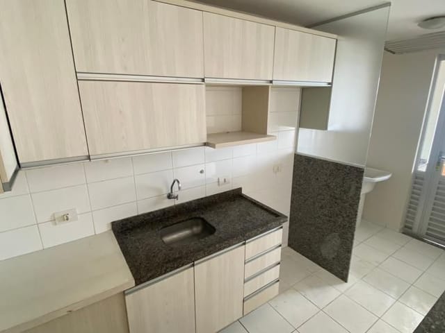 Apartamento com 105m² 3 quartos e 2 banheiros, para alugar, no bairro Residencial do Lago em Londrina