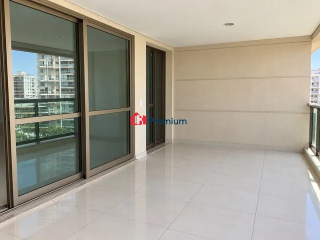 Apartamento 4 quartos e 3 banheiros, à venda, no bairro Barra da Tijuca em Rio de Janeiro
