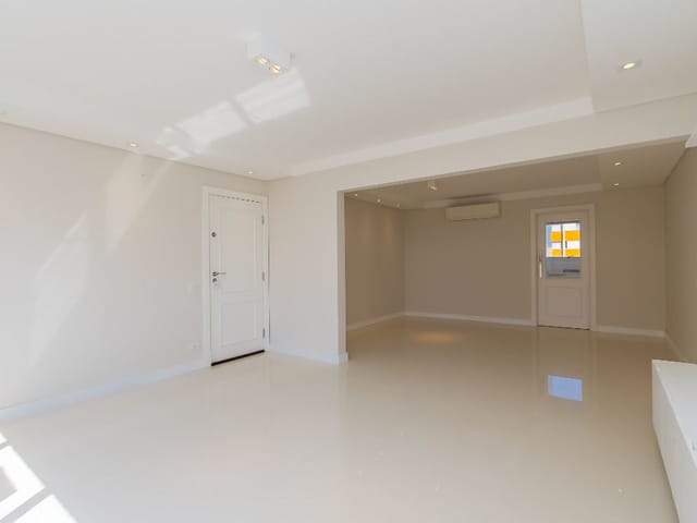 Apartamento 3 quartos e 4 banheiros, à venda, no bairro Bigorrilho em Curitiba