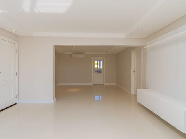 Apartamento 3 quartos e 4 banheiros, à venda, no bairro Bigorrilho em Curitiba
