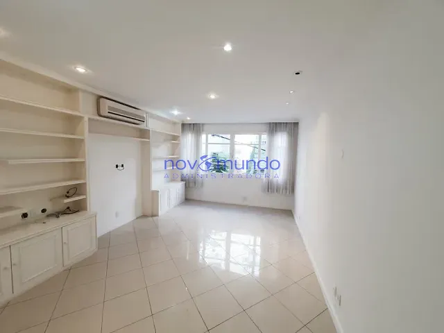 Apartamento com 105m² 3 quartos e 3 banheiros, para alugar, no bairro Lagoa em Rio de Janeiro