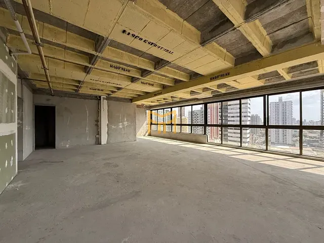 Apartamento com 260m² 4 quartos e 6 banheiros, à venda, no bairro Umarizal em Belém