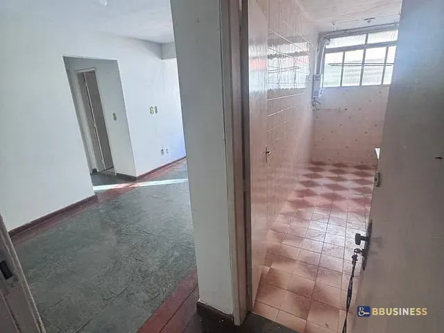 Apartamento com 58m² 2 quartos e 1 banheiro, para alugar, no bairro Centro em Campos dos Goytacazes
