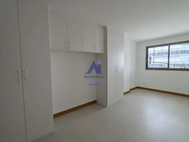 Apartamento 3 quartos e 2 banheiros, para alugar, no bairro Recreio dos Bandeirantes em Rio de Janeiro
