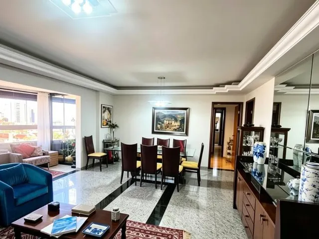 Apartamento com 150m² 4 quartos e 3 banheiros, à venda, no bairro Vitória em Londrina