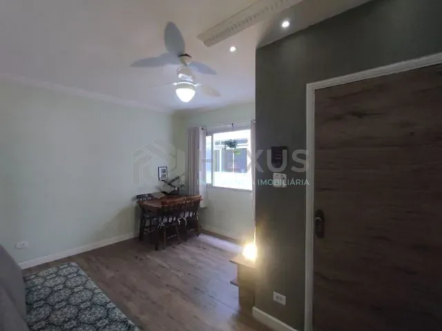 Apartamento 2 quartos e 1 banheiro, à venda, no bairro Enseada em Guarujá