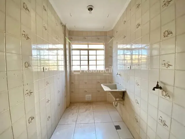 Apartamento 2 quartos e 1 banheiro, à venda, no bairro Vila Taquarussu em Campo Grande