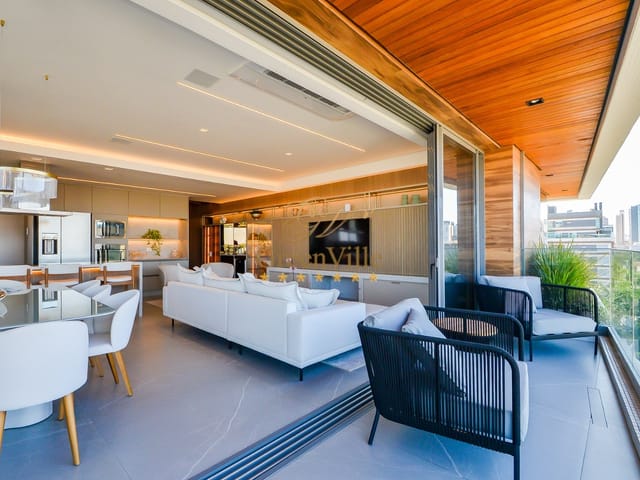 Foto do Apartamento - Água Verde/ Clube Curitibano, Apartamento de luxo, mobiliado e finamente decorado, 153 metros privativos, 3 suítes e 3 vagas. à venda, Curitiba, PR | Imobiliária GreenVille