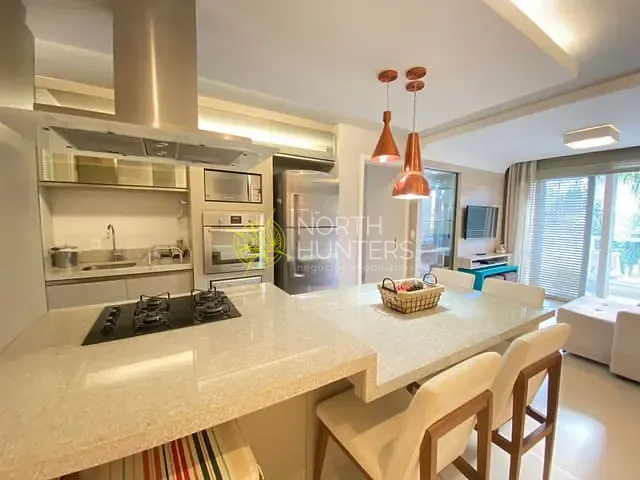 Apartamento com 135m² 2 quartos e 3 banheiros, para alugar, no bairro Jurerê em Florianópolis